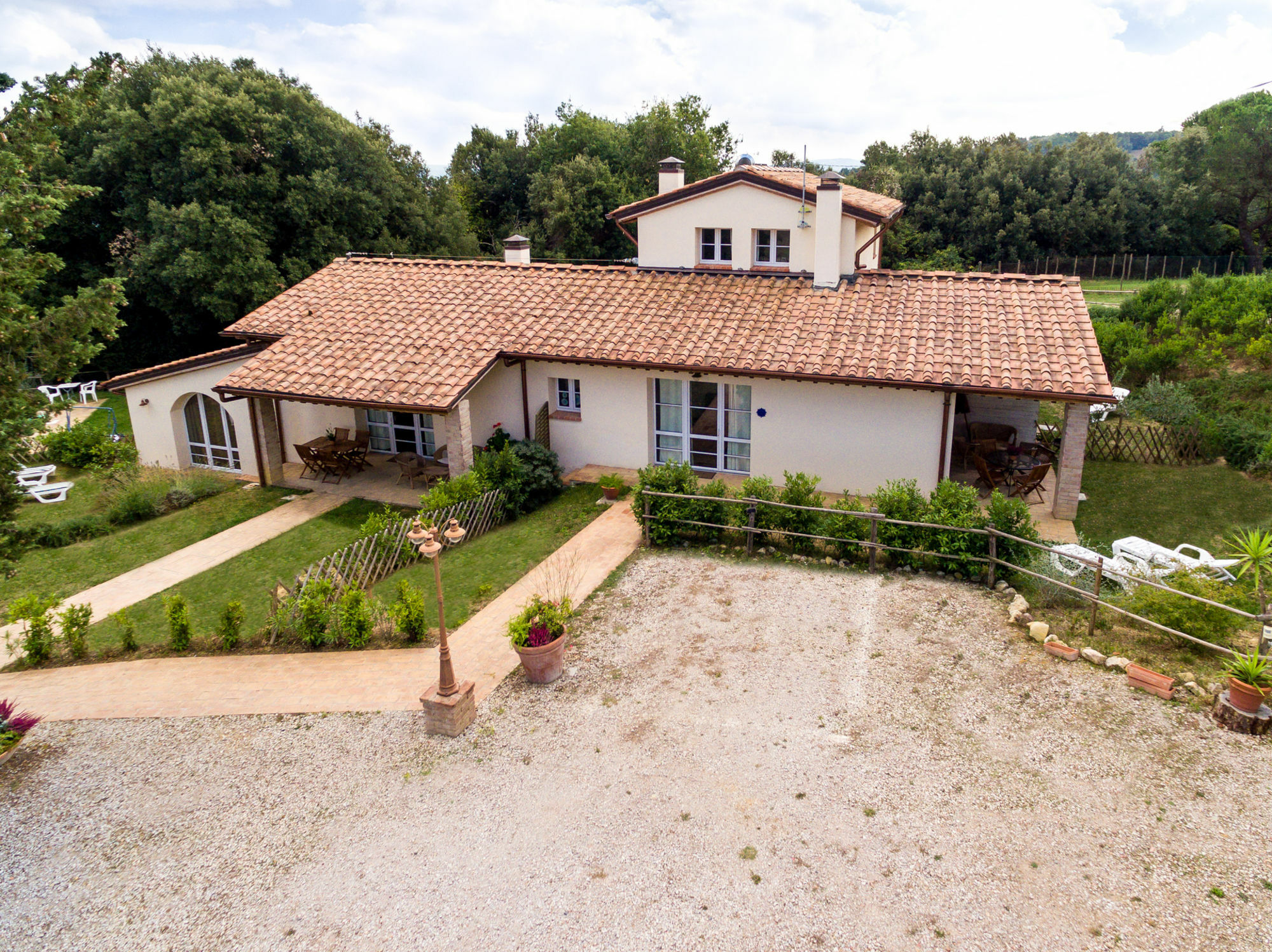 Borgo Le Colline Luxury Agriturismo In Tuscany Gambassi Terme Exterior foto