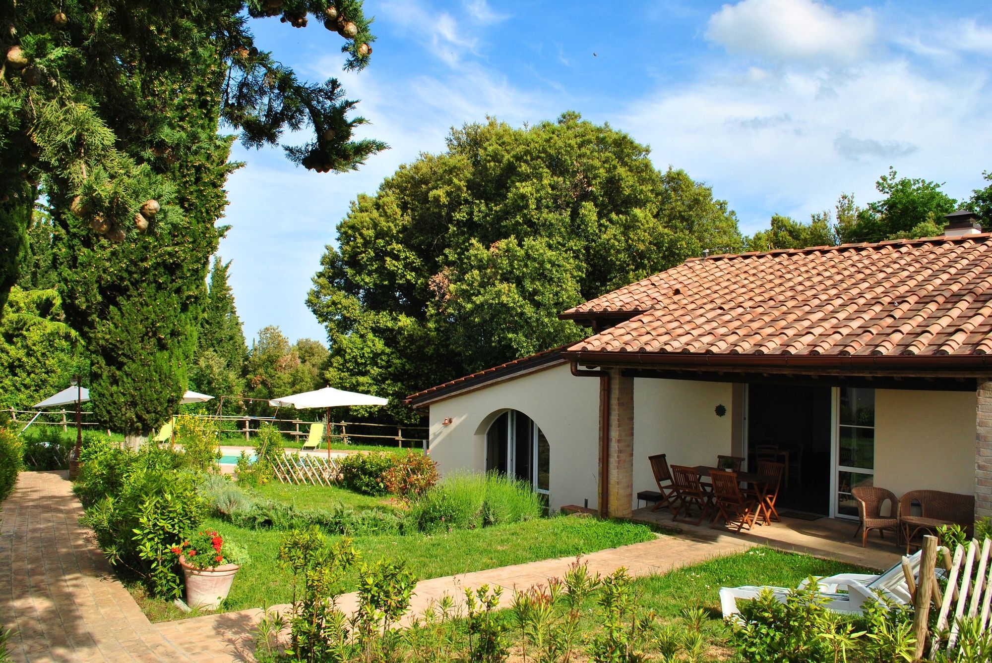 Borgo Le Colline Luxury Agriturismo In Tuscany Gambassi Terme Exterior foto